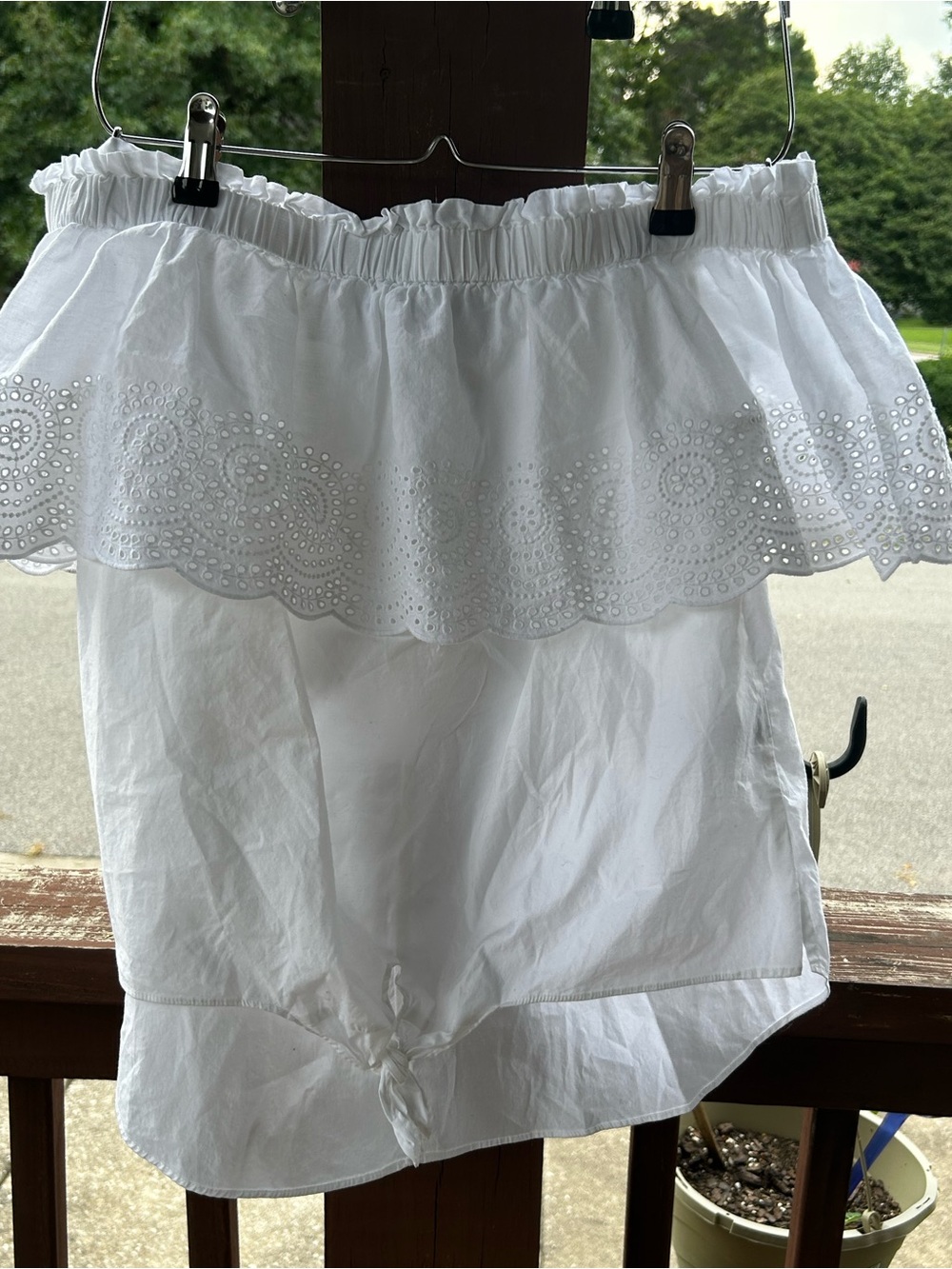 Apt. 9 White Eyelet Off-Shoulder Blouse Never Worn